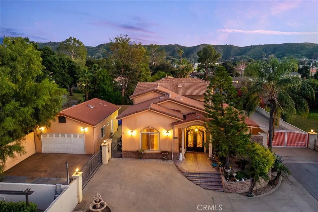 10610 Oak Tree Way