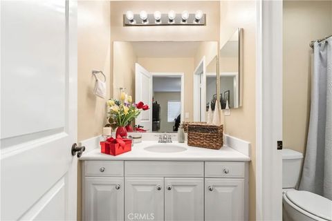 Photo of 19527 Opal Lane, Saugus, CA 91350 (MLS # SR26086597)