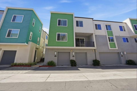 Photo of 1989 Affinity Lane, Chula Vista, CA 91915 (MLS # 260016467)