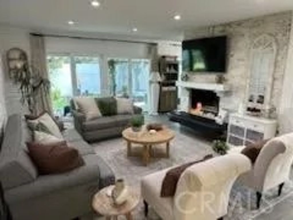 Photo of 12280 Caladre Ave, Downey, CA 90242 (MLS # DW25276167)