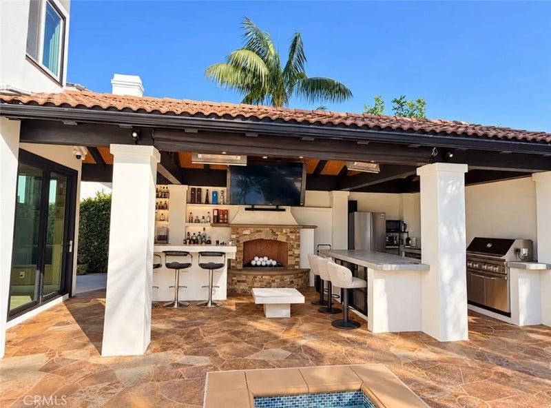 6592 Silverspur Lane