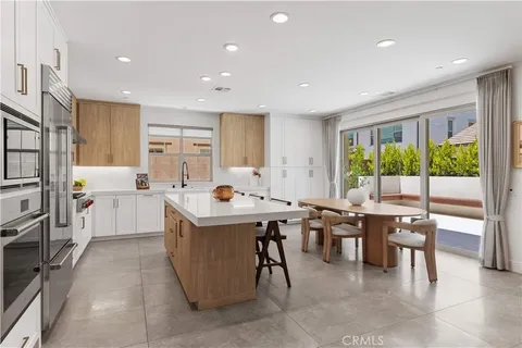 MLS: OC26118331