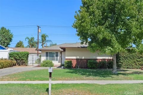 Photo of 4117 Bel Air St, Riverside, CA 92503 (MLS # IV26013708)