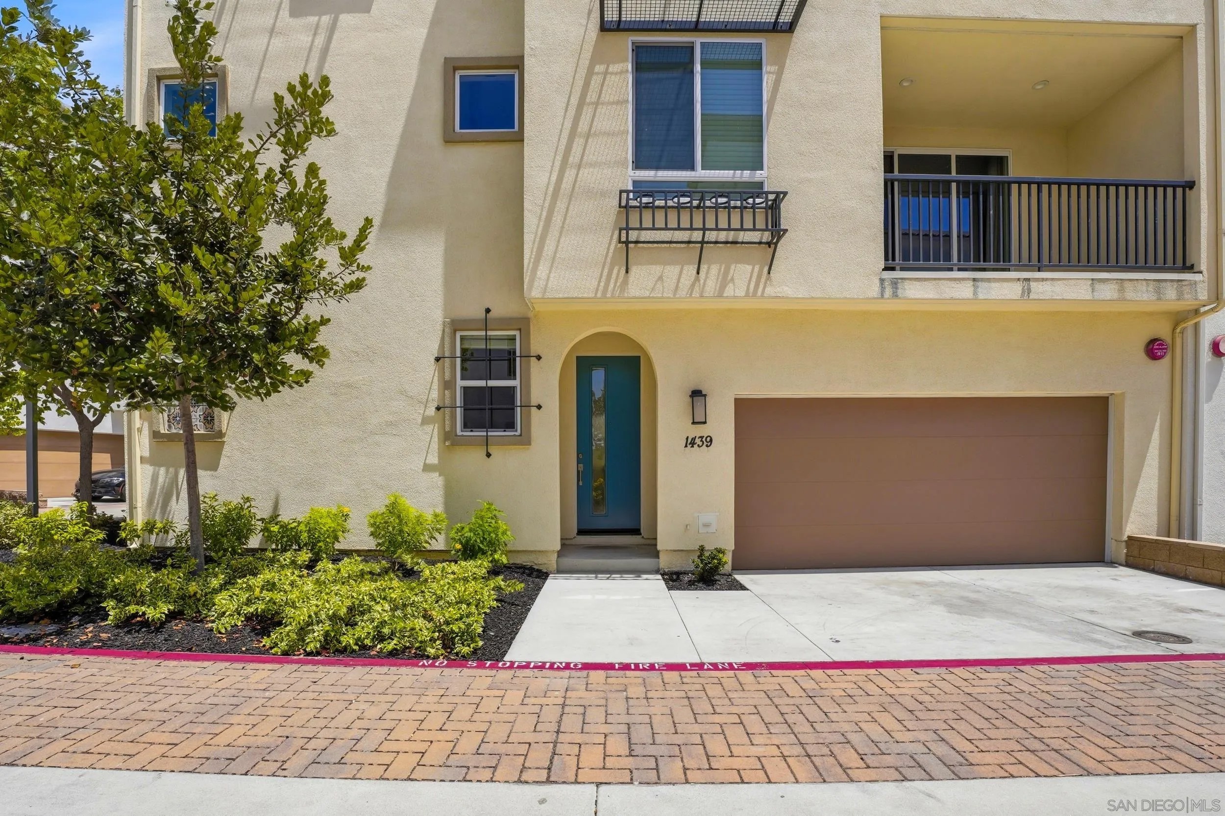 1439 El Nido Dr