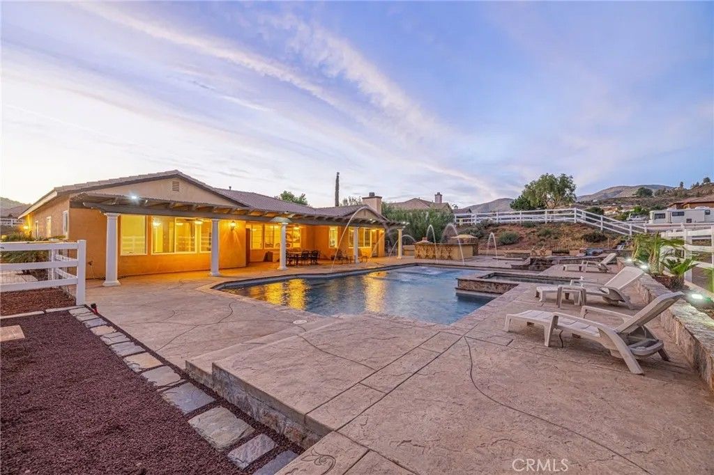 Photo of 33442 Desert Road, Acton, CA 93510 (MLS # SR26058887)