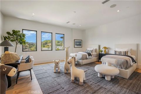 Tiny photo for 24105 HIDDEN RIDGE Road, Hidden Hills, CA 91302 (MLS # SR26009564)