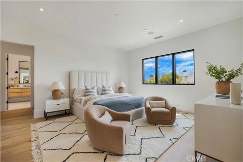 Tiny photo for 24105 HIDDEN RIDGE Road, Hidden Hills, CA 91302 (MLS # SR26009564)