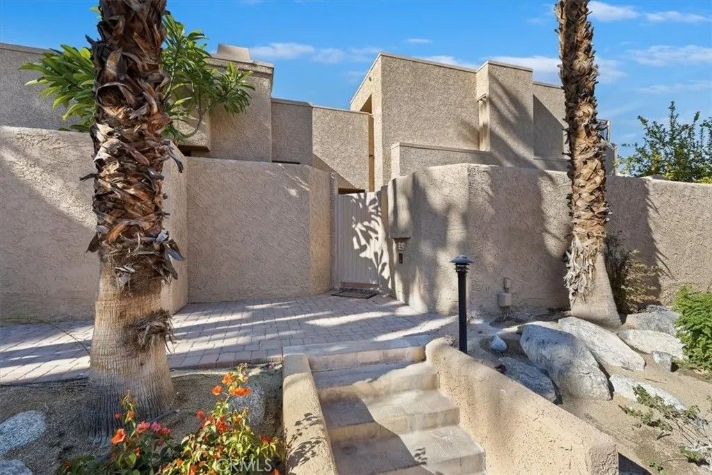 Photo of 73422 Irontree Dr, Palm Desert, CA 92260 (MLS # SW26094353)