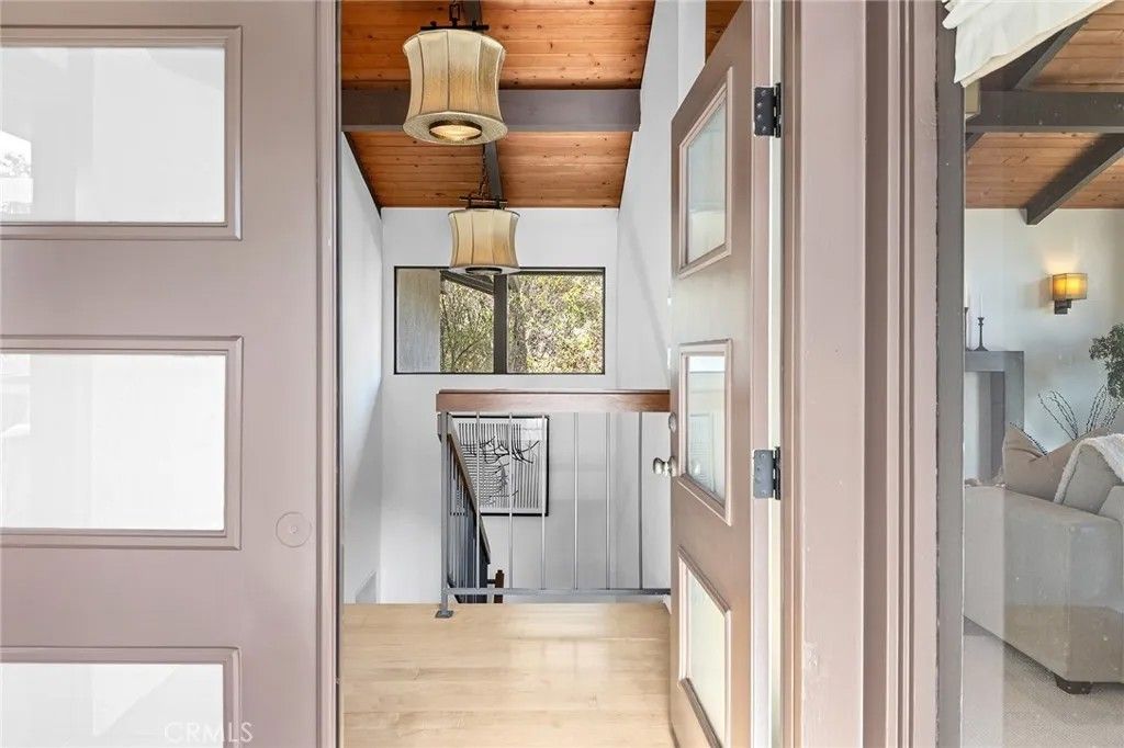 Photo of 4405 Via Valmonte, Palos Verdes Estates, CA 90274 (MLS # SB26037488)