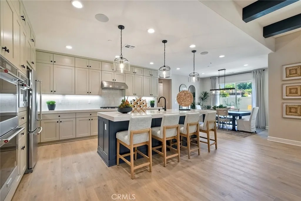 3002 Mesa Glen