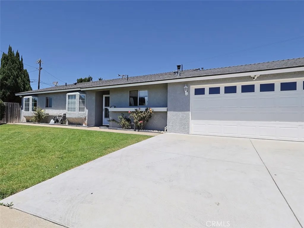 855 Crescent