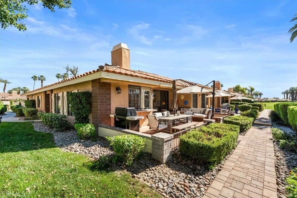 Photo of 255 Calle Del Verano, Palm Desert, CA 92260 (MLS # IG26069279)