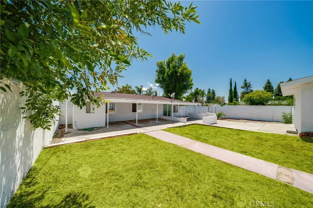 5356 Alamitos