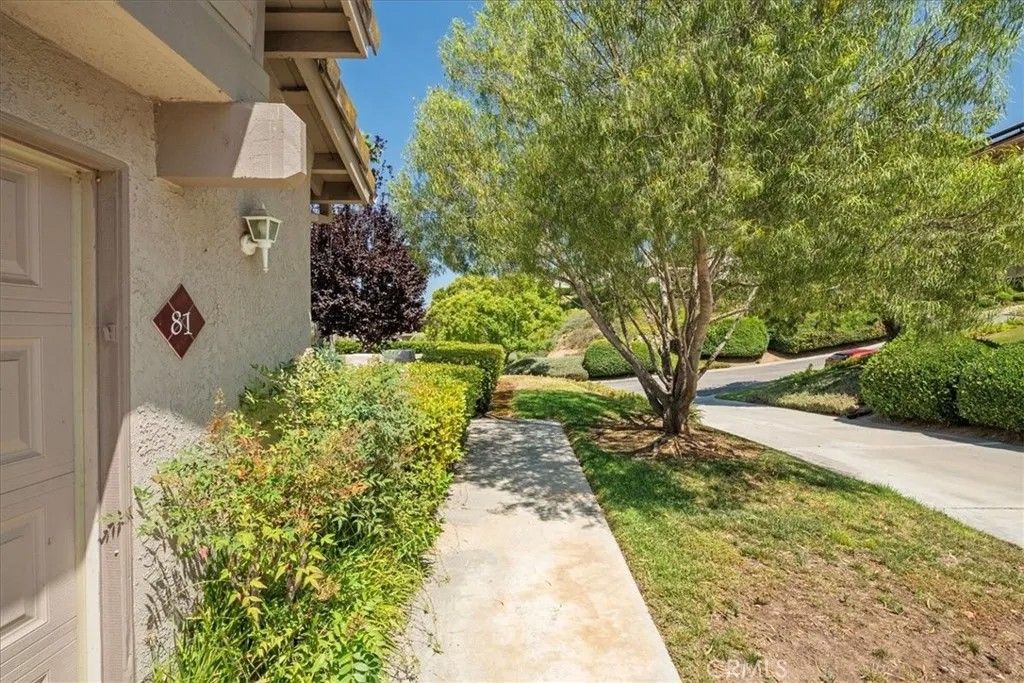 Photo of 81 Via Larga Vista, Bonsall, CA 92003 (MLS # ND25158272)