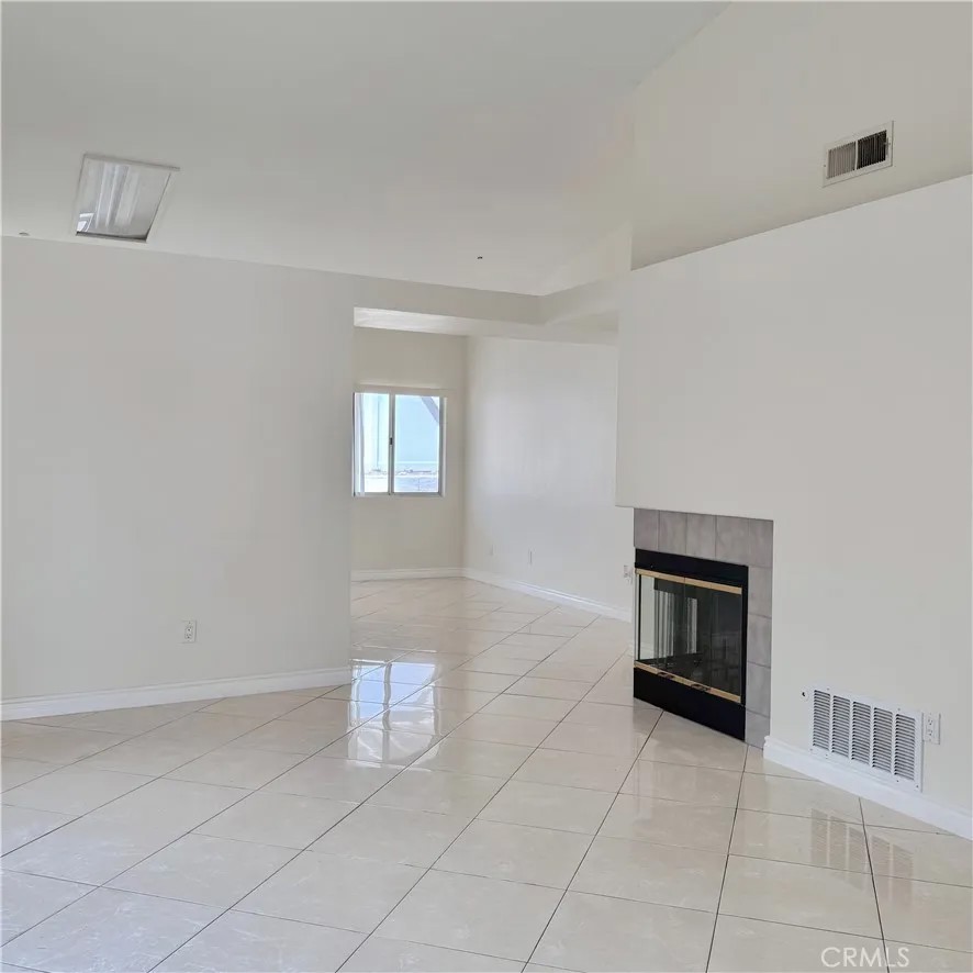 15376 Sandhurst