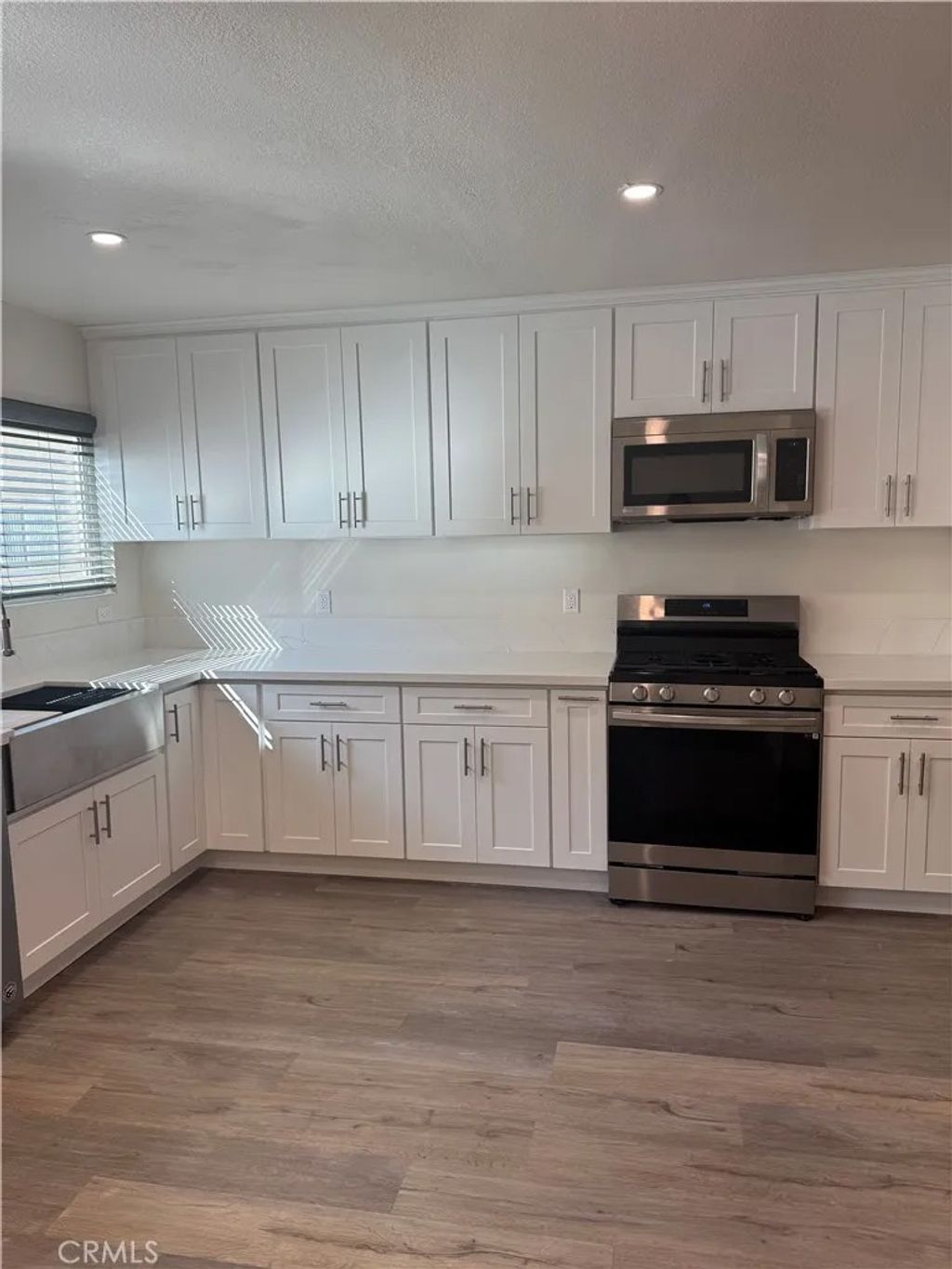 Photo of 10215 Variel Avenue #25, Chatsworth, CA 91311 (MLS # SR26079394)