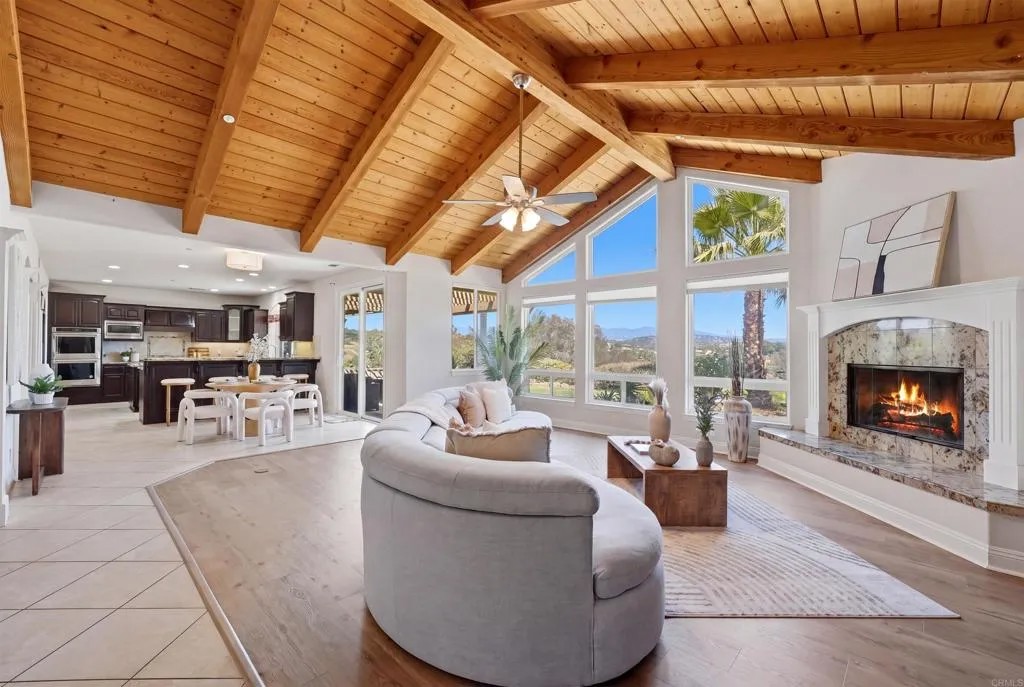 3676 Alta Vista Drive