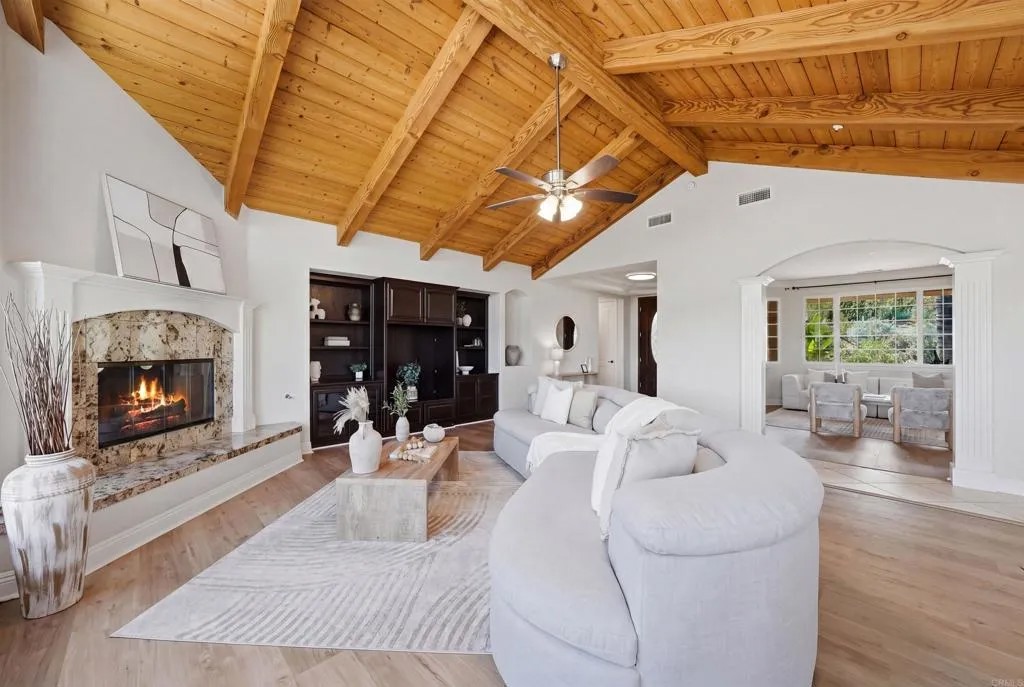 3676 Alta Vista Drive