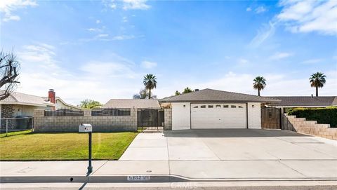 Photo of 9132 Jersey Drive, Riverside, CA 92503 (MLS # CV26057949)