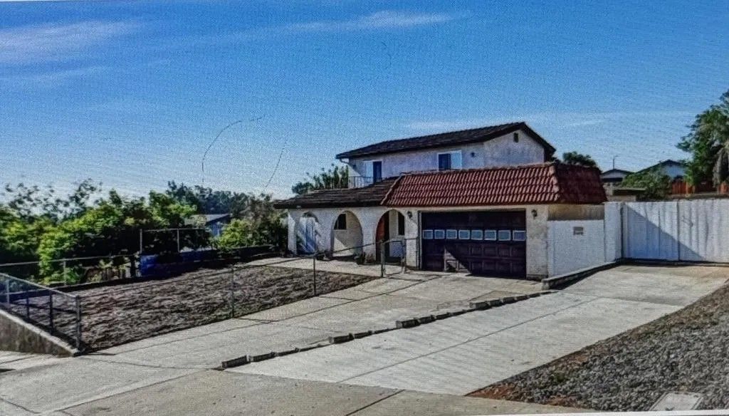 Photo of 735 S Upas Street, Escondido, CA 92025 (MLS # NDP2510687)