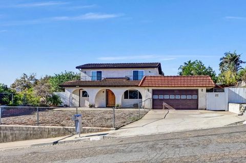 735 S Upas Street Escondido CA 92025