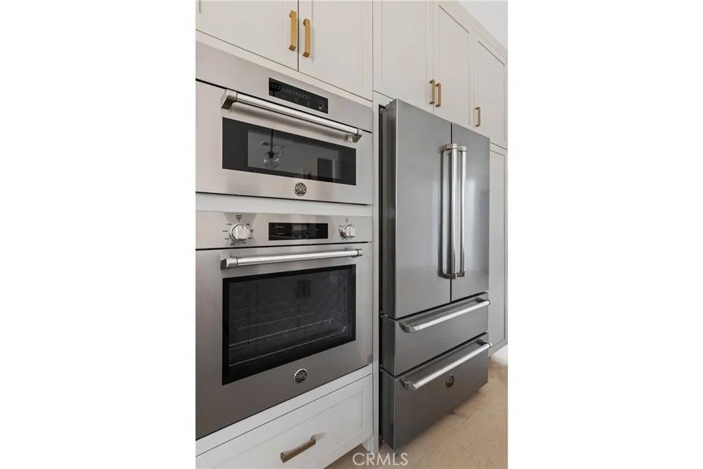 Photo of 175 E Palm Street, Altadena, CA 91001 (MLS # PF26023207)