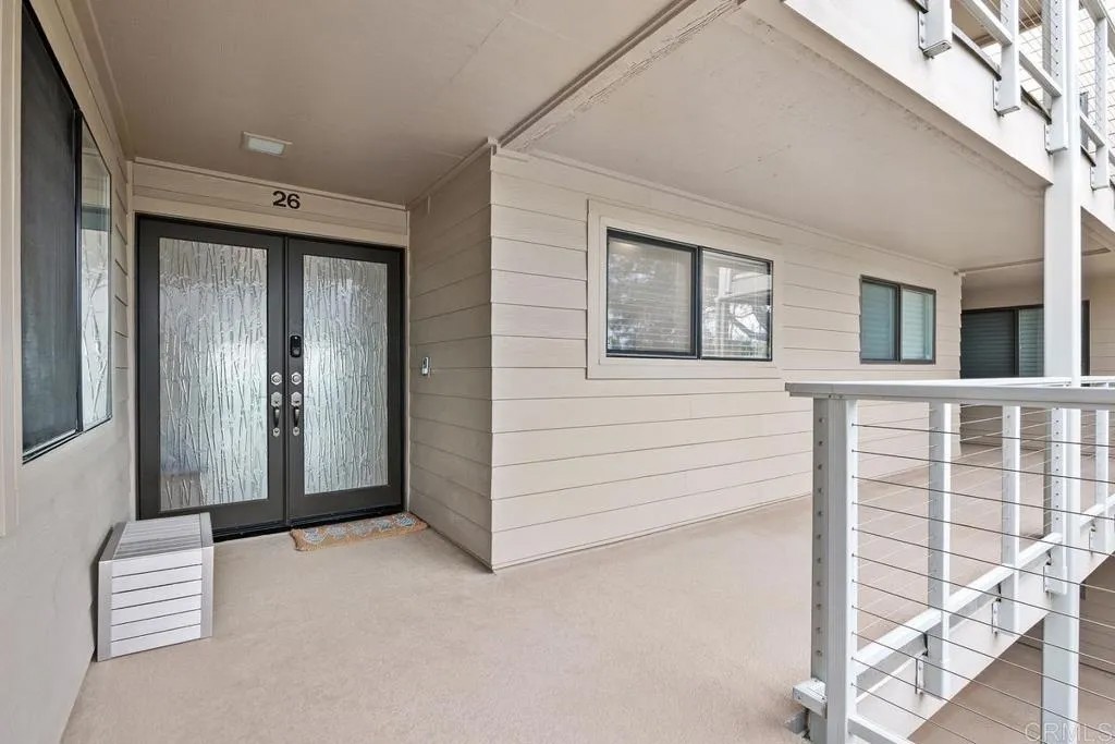 239 S Helix Ave 26 26