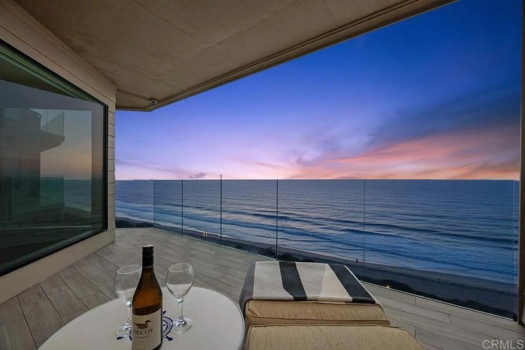 Photo of 239 S Helix Ave 26 Ave #26, Solana Beach, CA 92075 (MLS # NDP2509412)