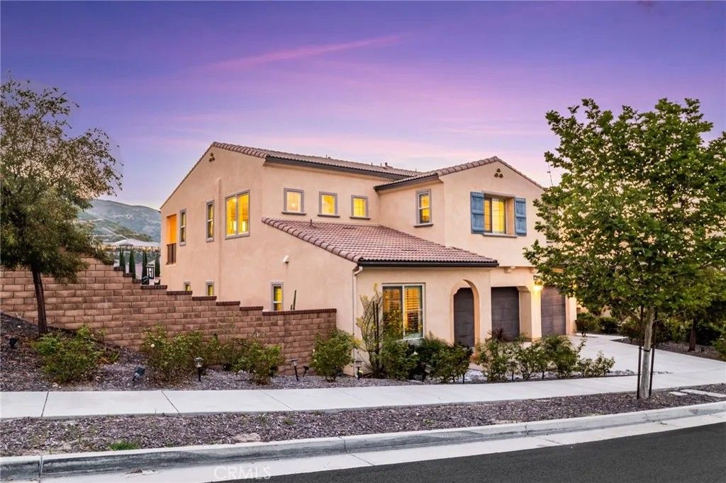 Photo of 2413 Sierra Bella Drive, Corona, CA 92882 (MLS # OC26064654)