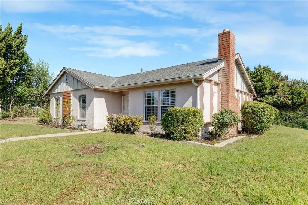 Photo of 3205 E Point Cedar DR, West Covina, CA 91792 (MLS # SR26168624)