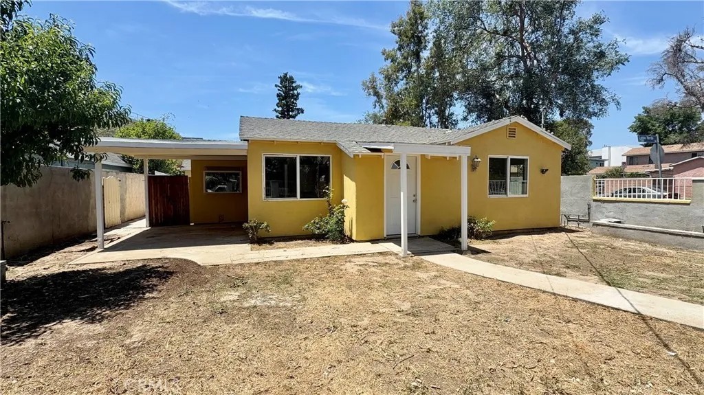 7253 Loma Verde Avenue
