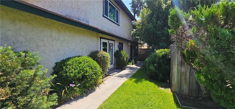 1522 Encino