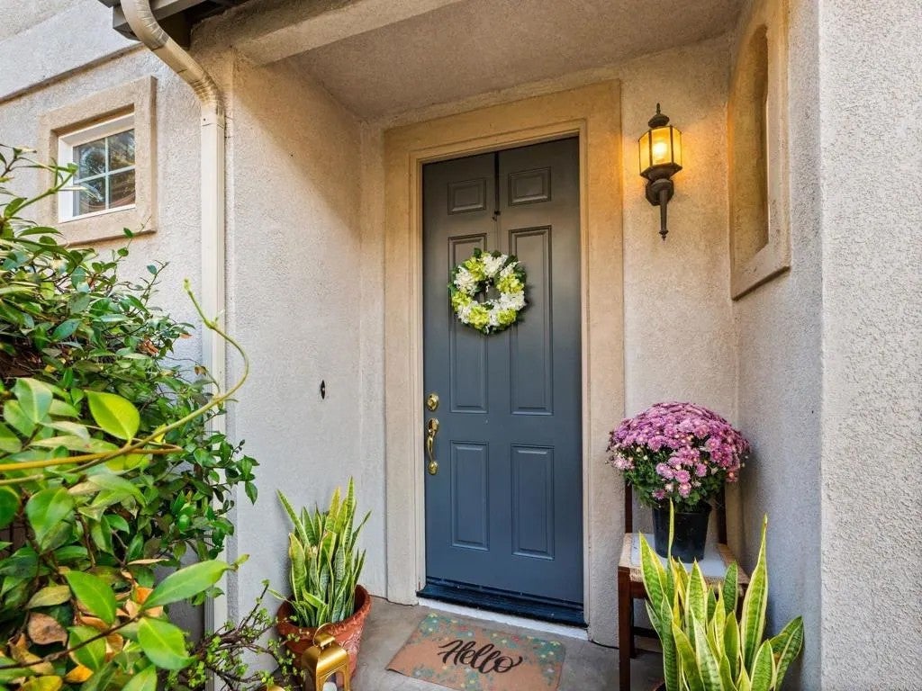 5572 Foxtail Loop