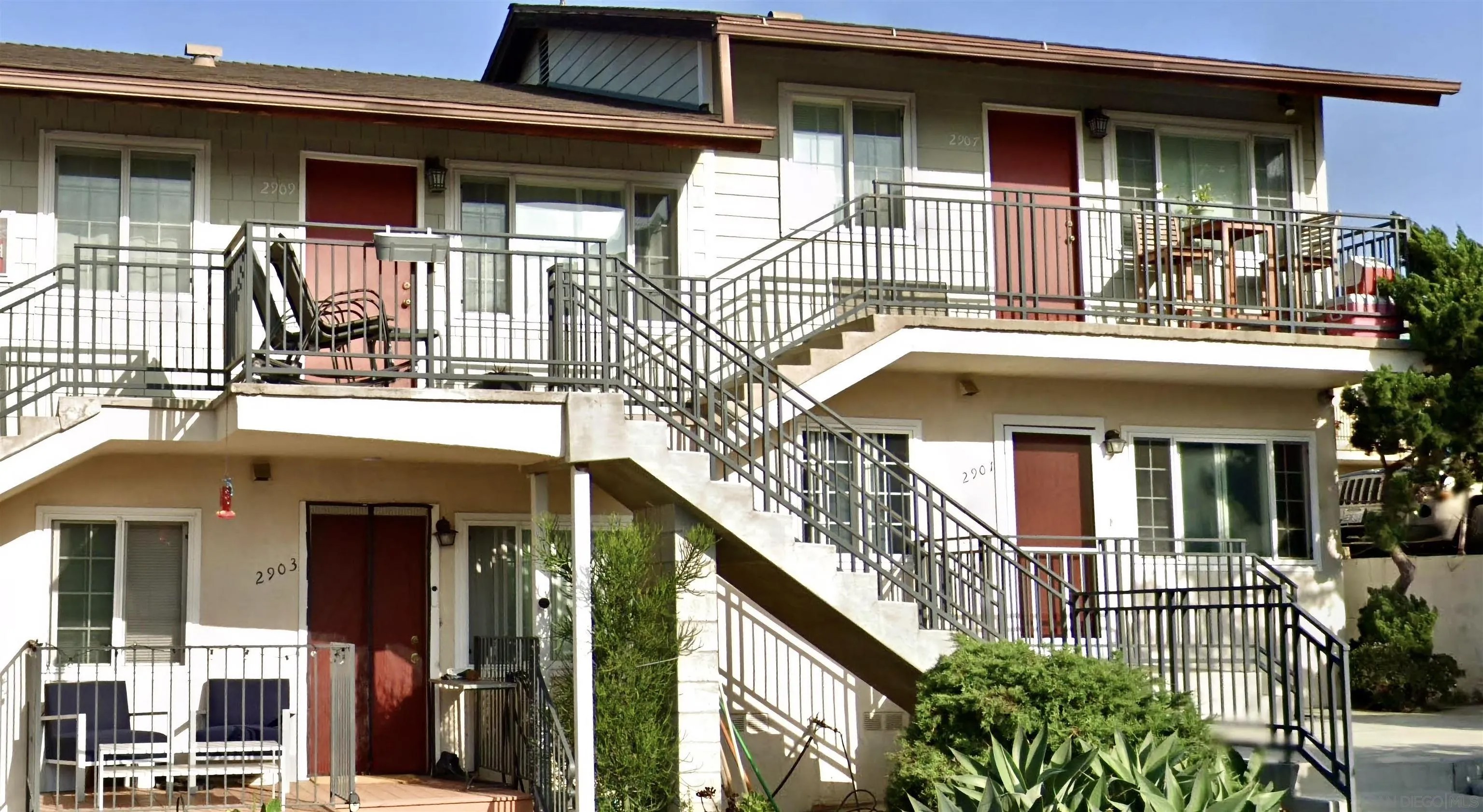2901-2921 Columbia