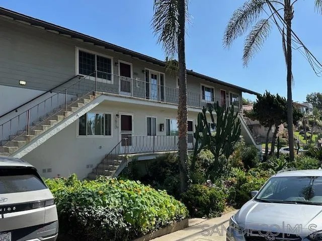 2901-2921 Columbia