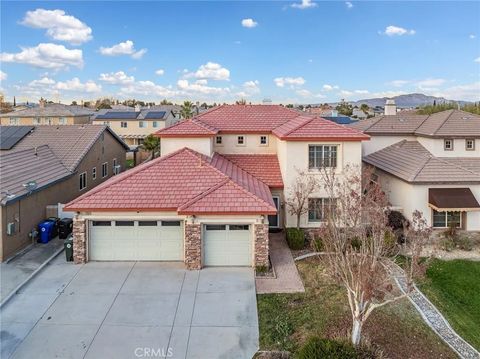 Photo of 13752 Dodie Avenue, Victorville, CA 92392 (MLS # HD25263293)