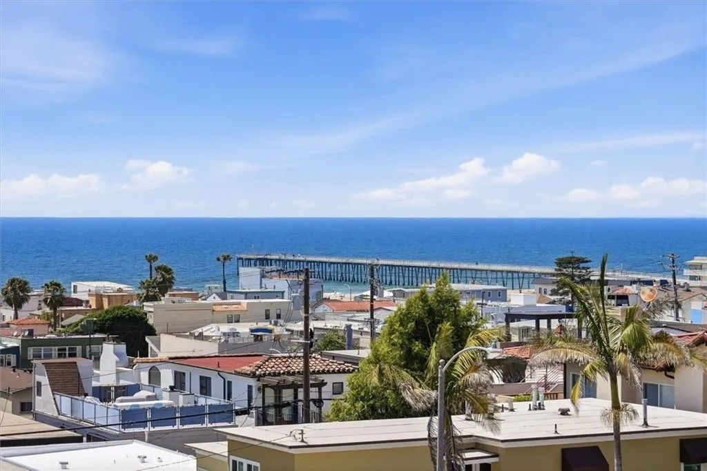 Photo of 316 8th St, Hermosa Beach, CA 90254 (MLS # SB26093394)