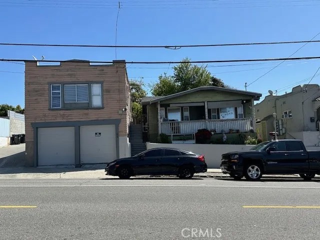 224 S Grand Avenue