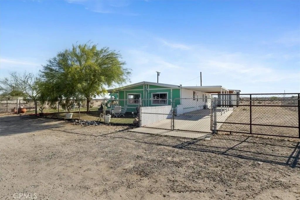 Photo of 2675 Salton Bay Dr, Thermal, CA 92274 (MLS # IG26071861)