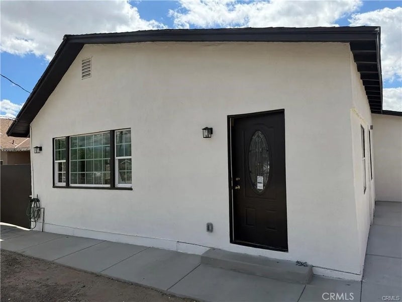 1271 W 19th