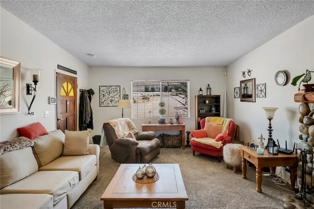 32720 Carnelian