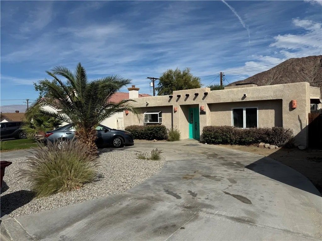 Photo of 54066 Avenida Velasco, La Quinta, CA 92253 (MLS # SR26049263)