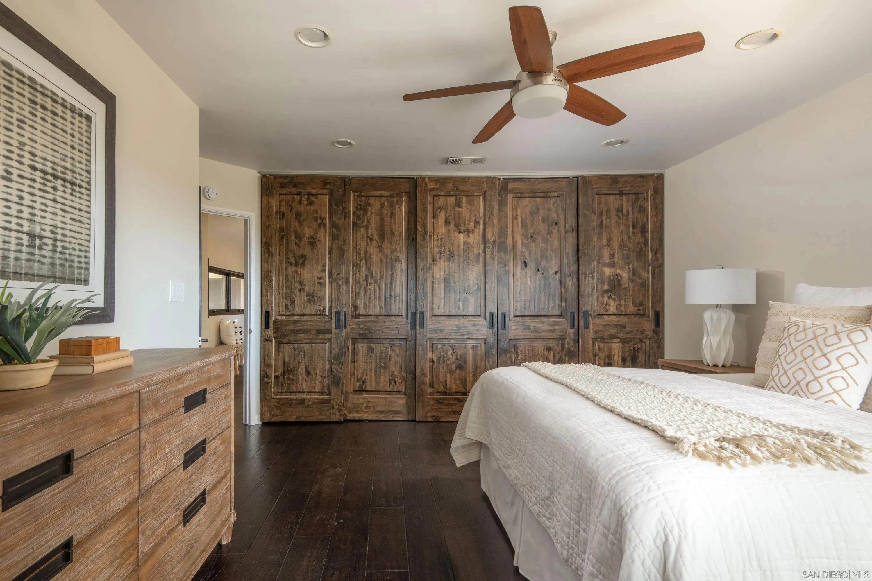 La Jolla, California 92037, United States, 3 Bedrooms Bedrooms, ,2 BathroomsBathrooms,Residential,Active,146722