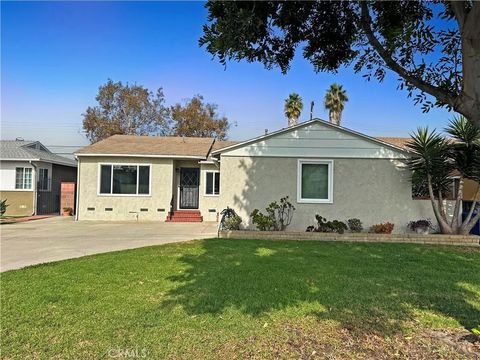 Photo of 10253 Branscomb Street, Downey, CA 90242 (MLS # DW25253040)