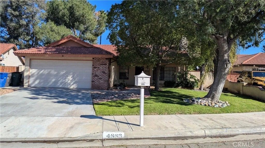 Photo of 4883 Newport Lane, Riverside, CA 92504 (MLS # IV26011288)