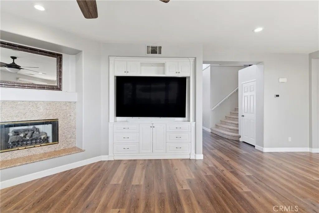 Photo of 940 Via Blairo, Corona, CA 92879 (MLS # IV26067582)