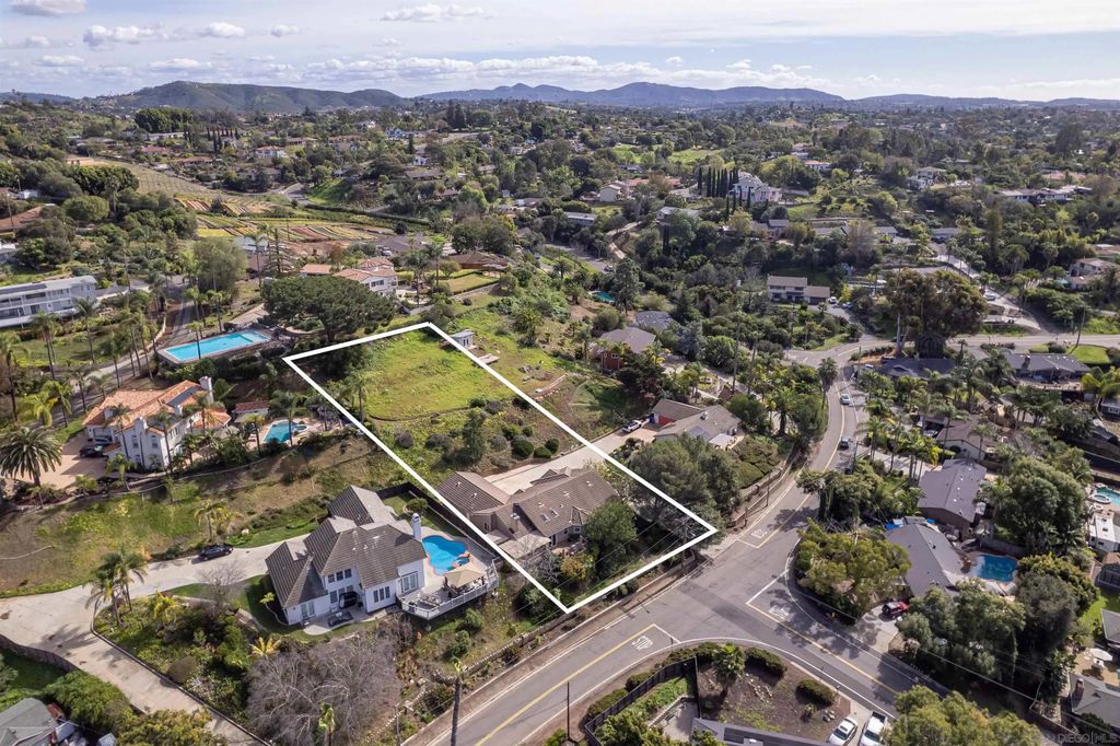 Photo of 1580 Alta Vista Dr, Vista, CA 92084 (MLS # 260004607)