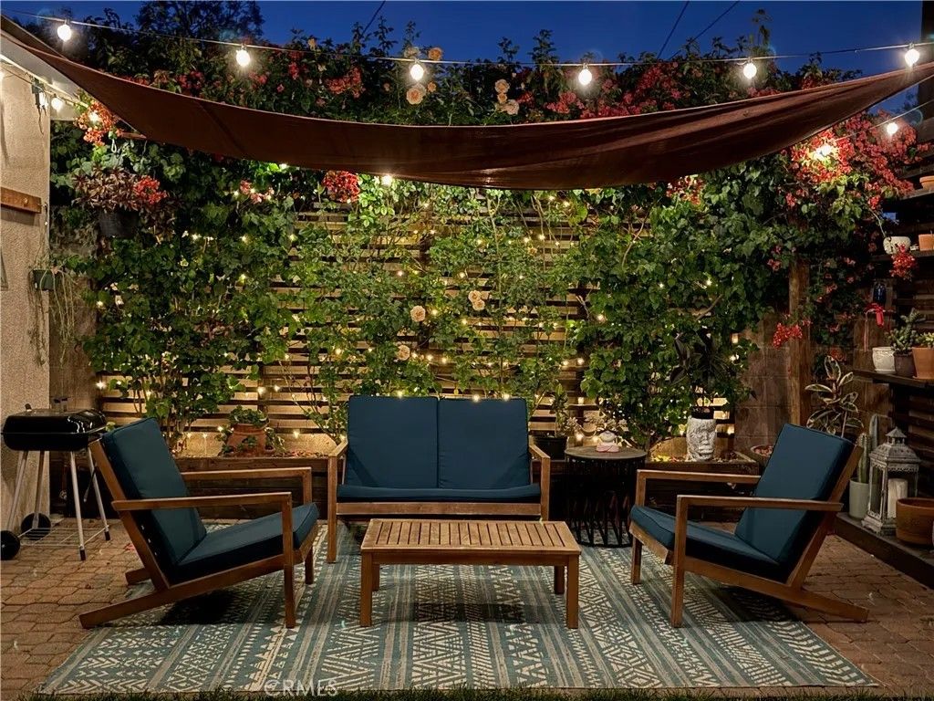 Photo of 303 E Home St, Long Beach, CA 90805 (MLS # PW26085121)