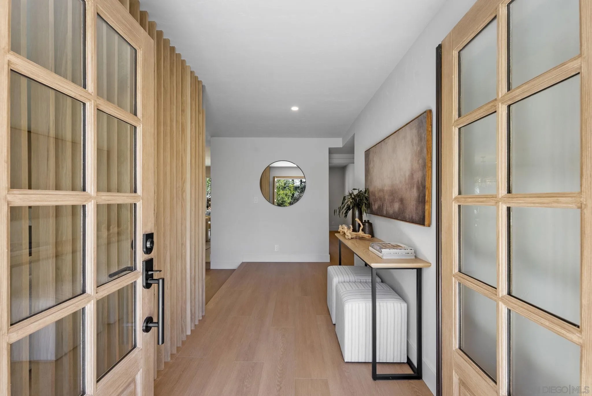 12830 Avenida La Valencia