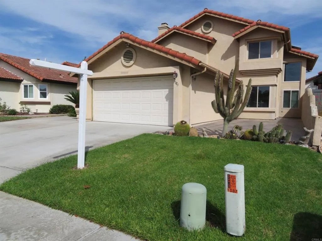 Photo of 1085 Winding Oak Drive, Chula Vista, CA 91910 (MLS # PTP2607299)